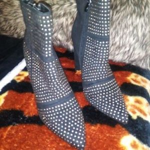 Brand New Windsor Donna-3 Black ankle Boots